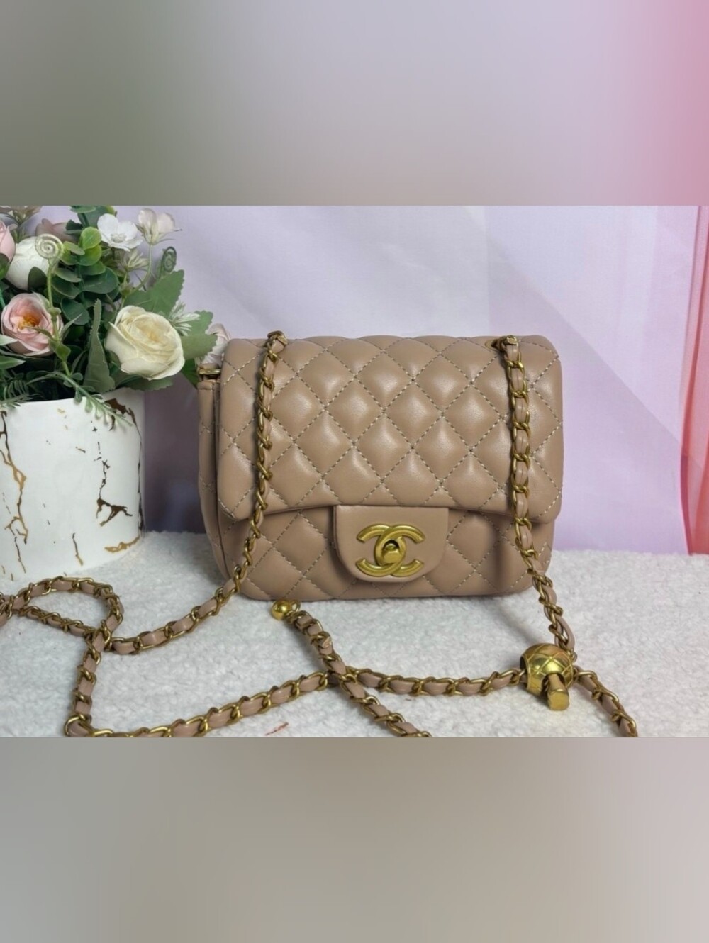 Classic Quilted Shoulder Bag in Beige with Gold Chain